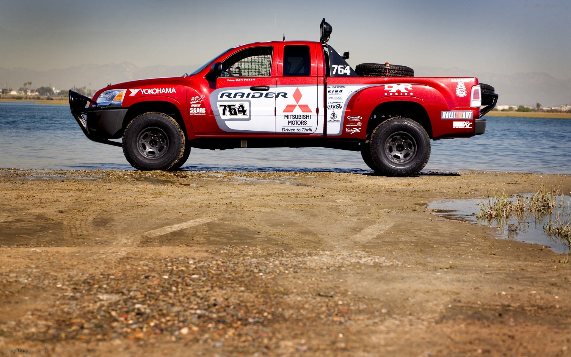 Mitsubishi Baja Raider